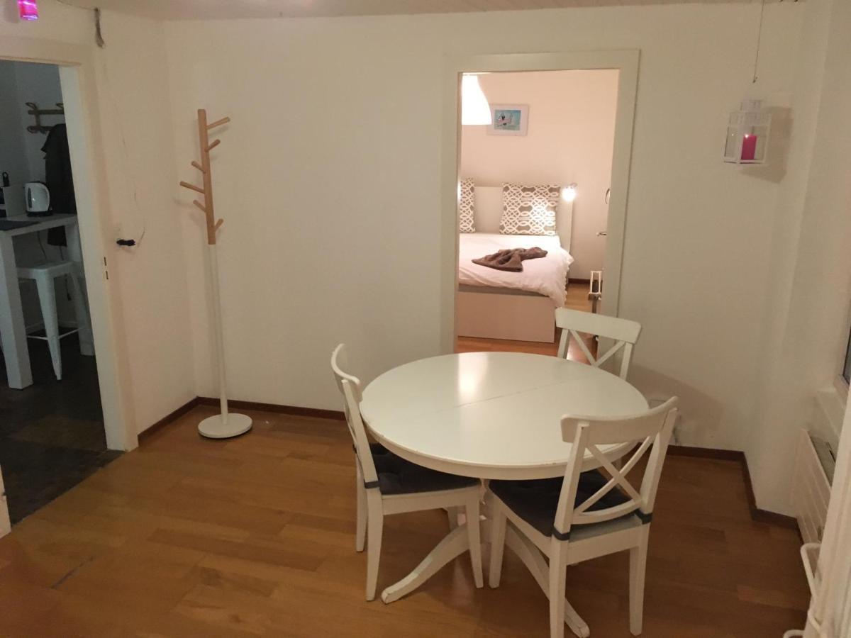 Parking Voiture & Appartement 2Pcs Lausanne Centre Exterior foto